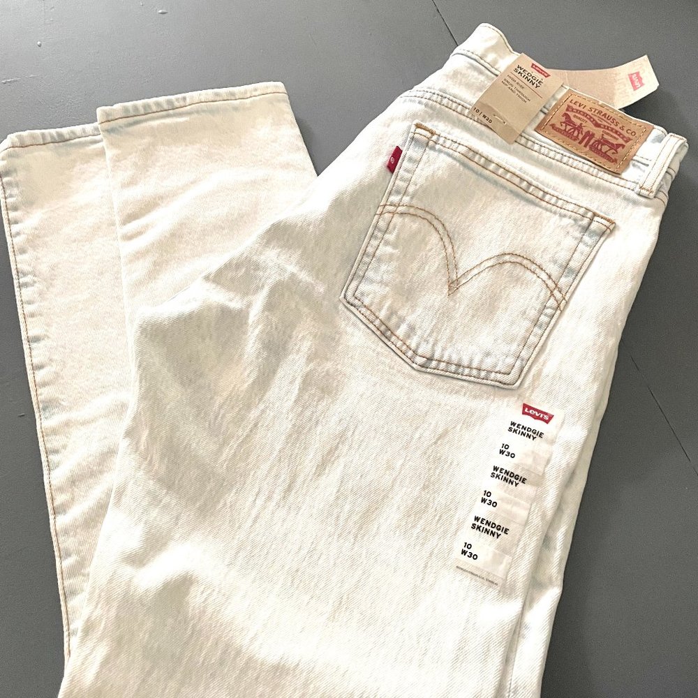 Levis wedgie skinny jeans Size 10 Waist size 30